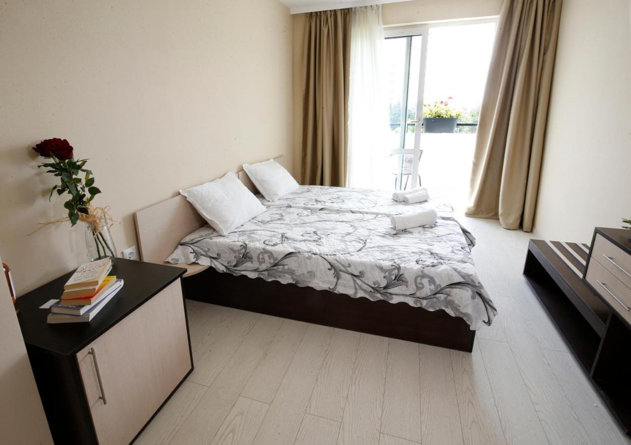 Stayinn Rainbow Houses Beachfront By Asteri Hotels Sunny Beach Esterno foto