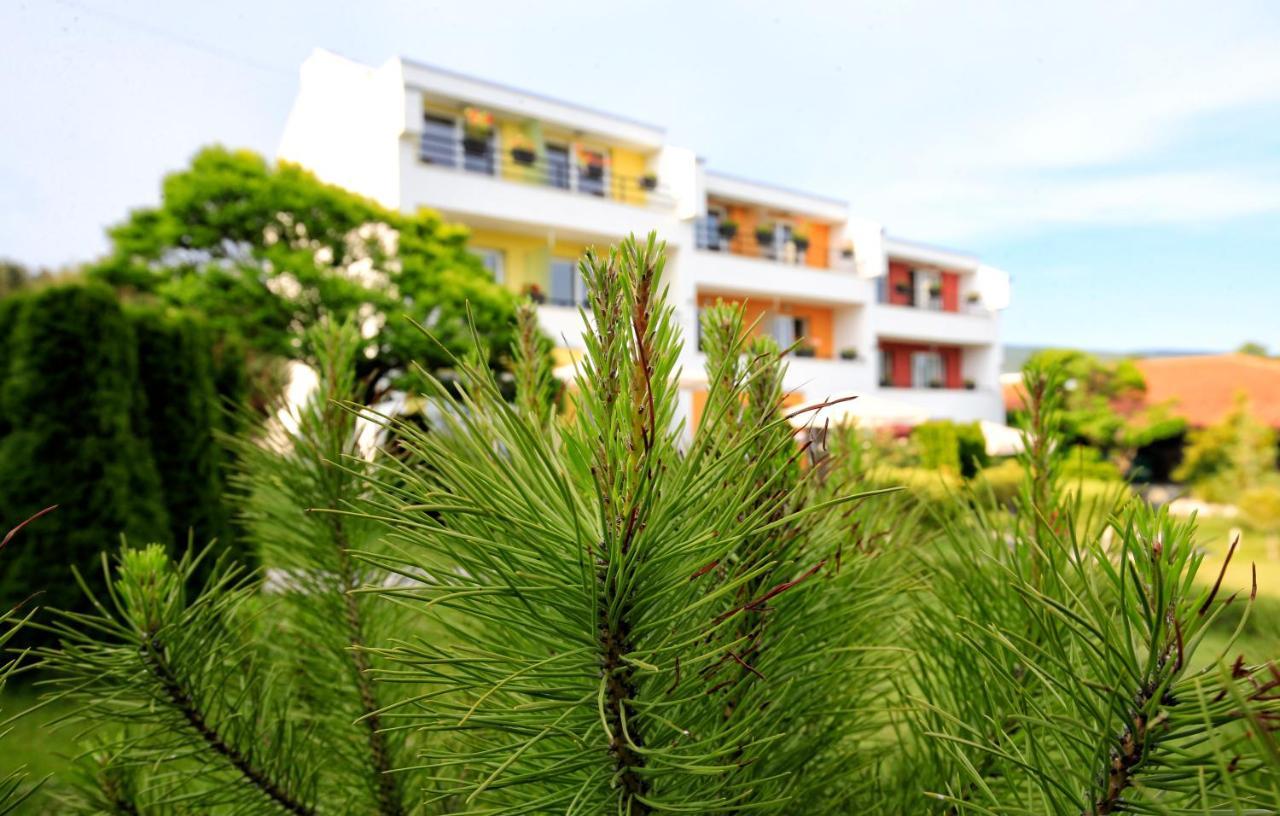 Stayinn Rainbow Houses Beachfront By Asteri Hotels Sunny Beach Esterno foto