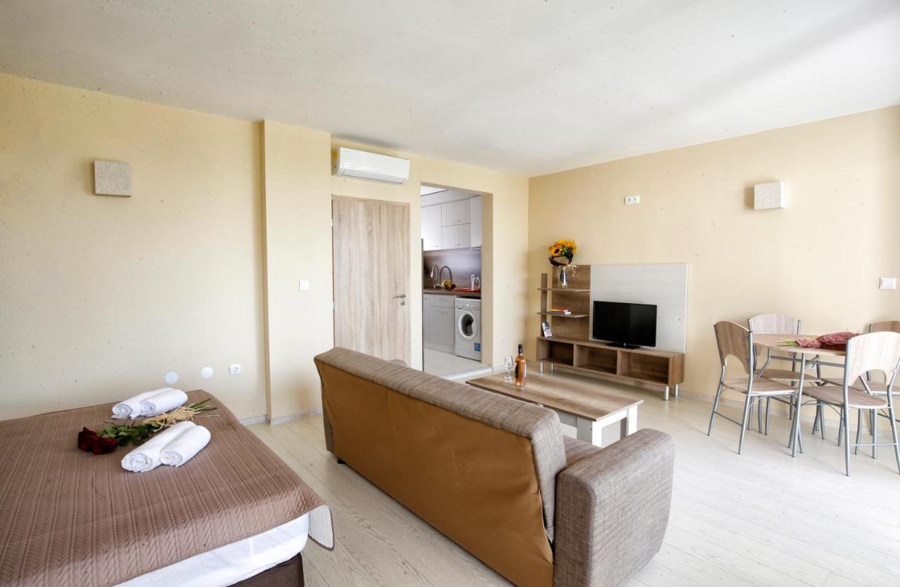 Stayinn Rainbow Houses Beachfront By Asteri Hotels Sunny Beach Esterno foto