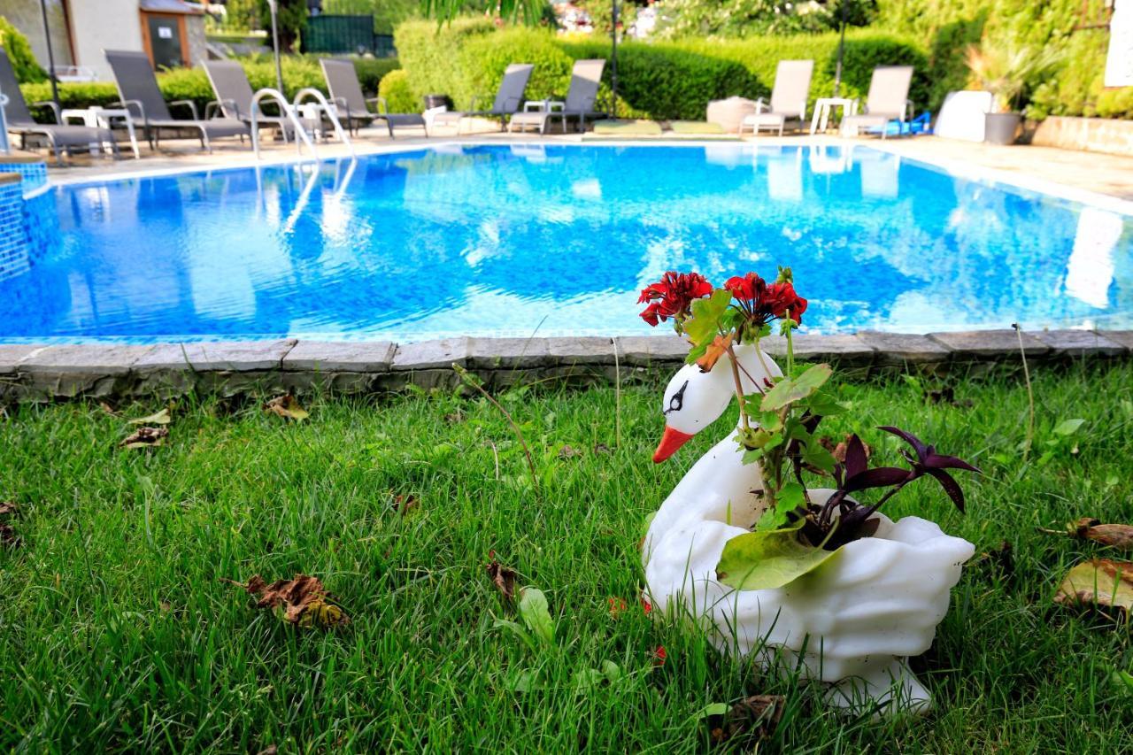 Stayinn Rainbow Houses Beachfront By Asteri Hotels Sunny Beach Esterno foto