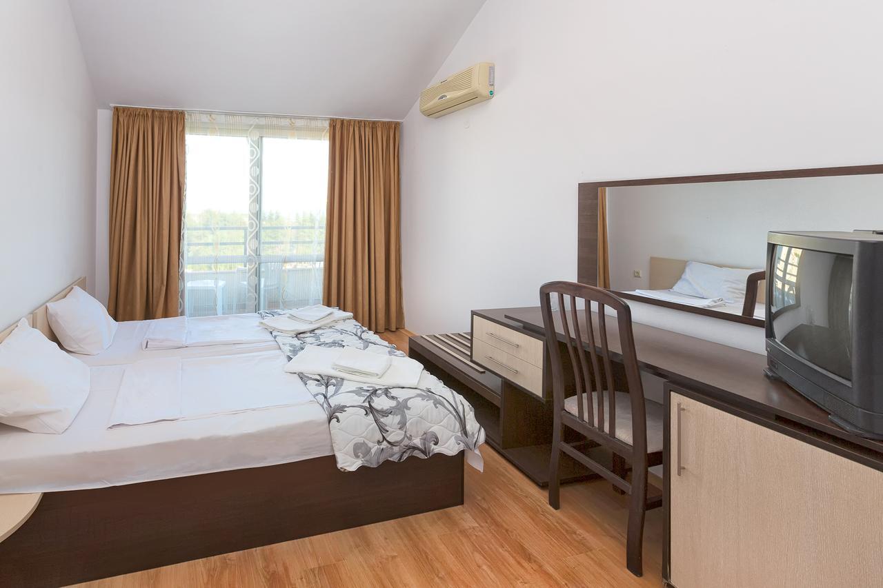 Stayinn Rainbow Houses Beachfront By Asteri Hotels Sunny Beach Esterno foto