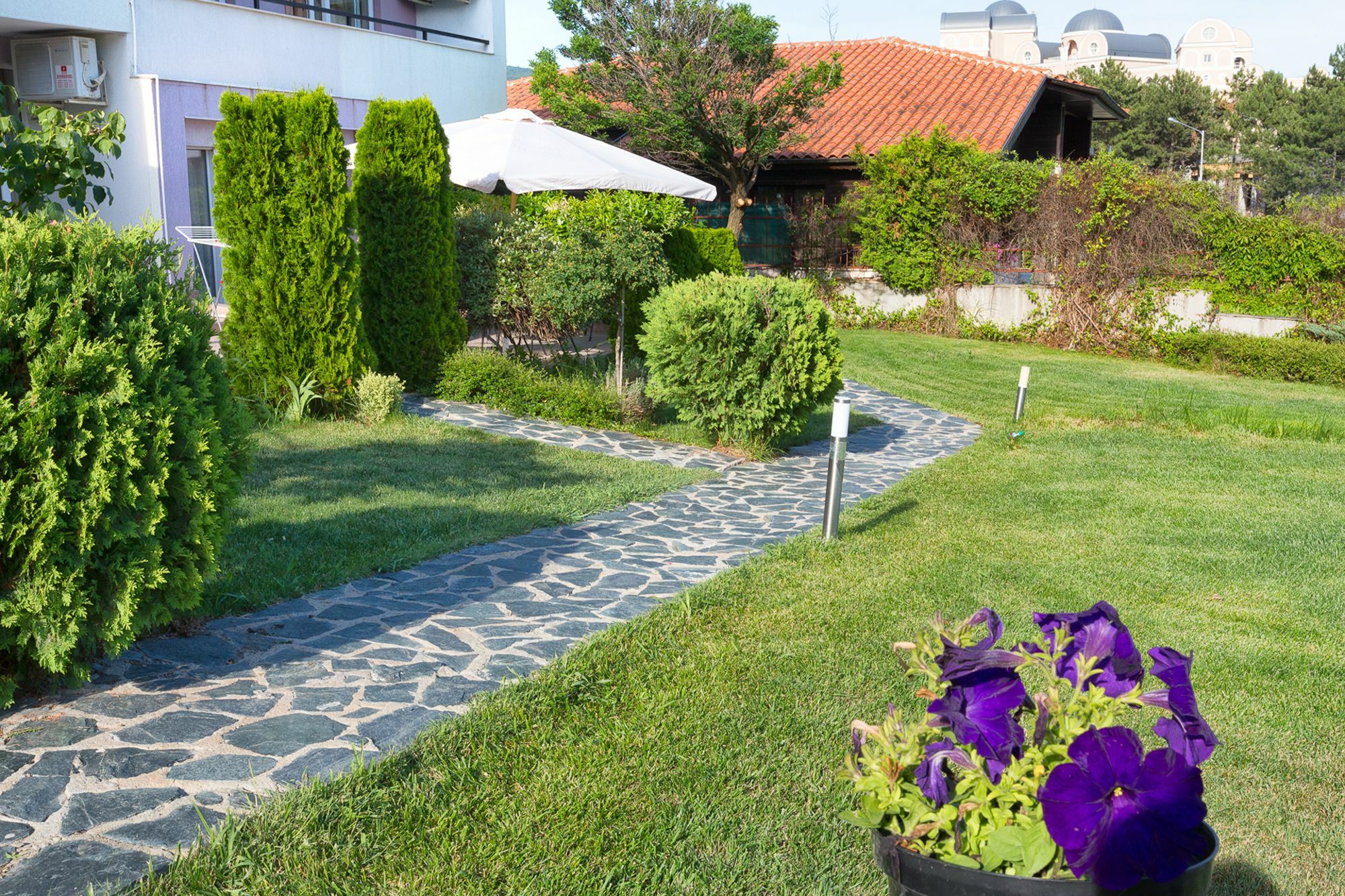 Stayinn Rainbow Houses Beachfront By Asteri Hotels Sunny Beach Esterno foto