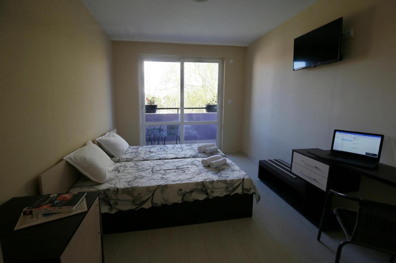 Stayinn Rainbow Houses Beachfront By Asteri Hotels Sunny Beach Esterno foto