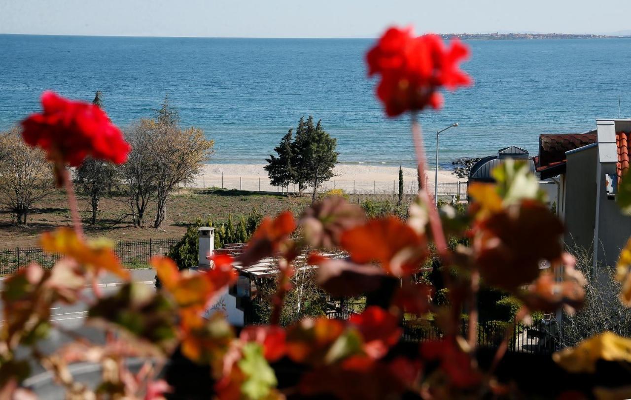 Stayinn Rainbow Houses Beachfront By Asteri Hotels Sunny Beach Esterno foto