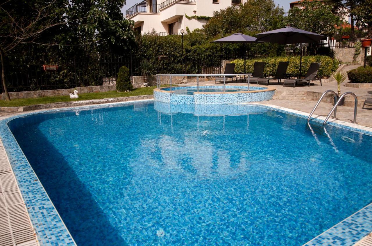 Stayinn Rainbow Houses Beachfront By Asteri Hotels Sunny Beach Esterno foto