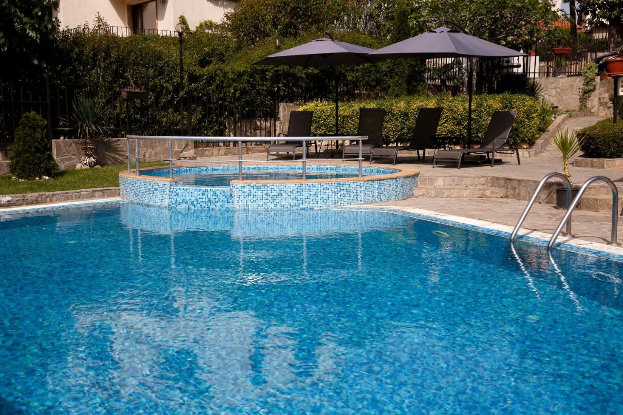 Stayinn Rainbow Houses Beachfront By Asteri Hotels Sunny Beach Esterno foto
